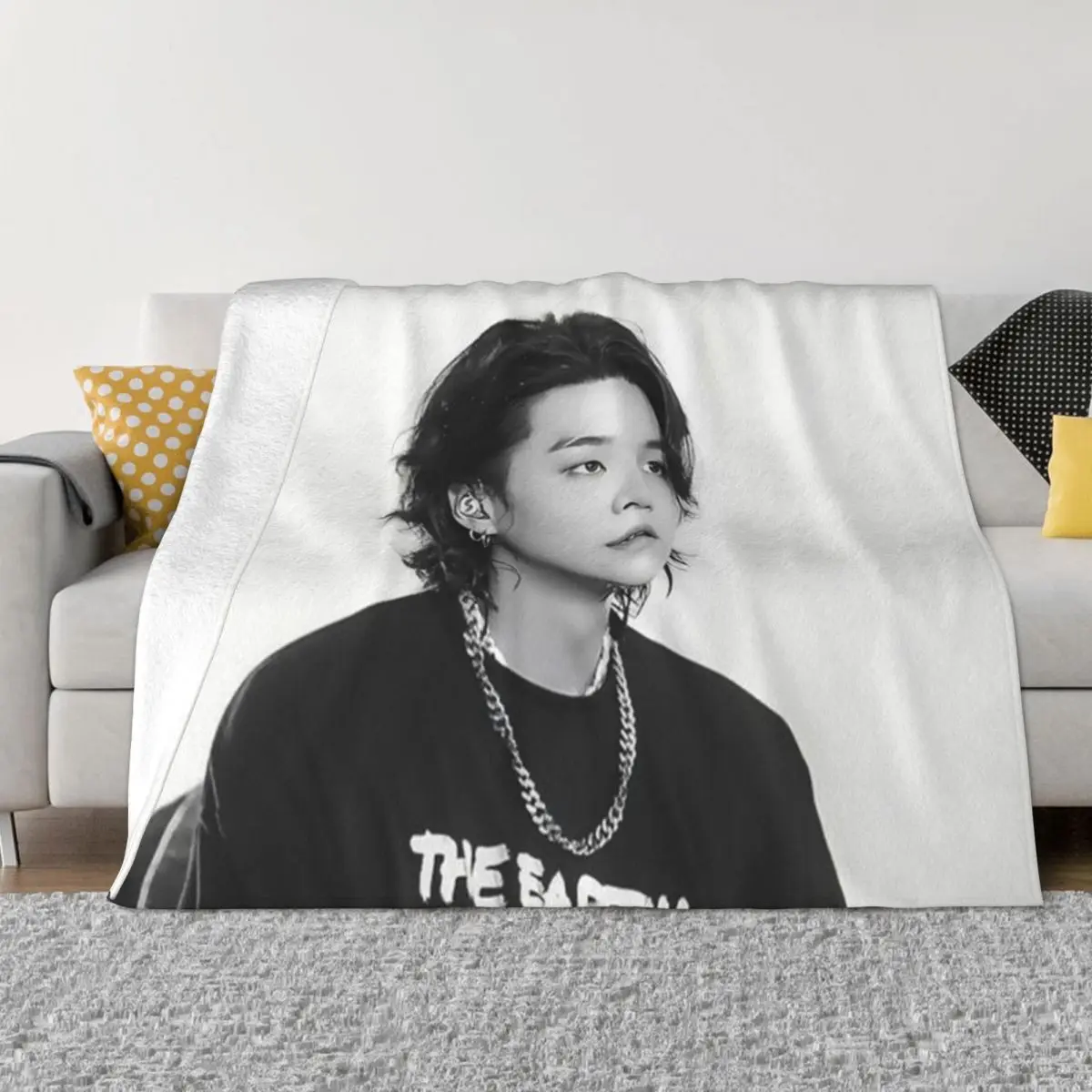 Yoongi concert Throw Blanket D - Flamethrower Cosplay Prop recension och pris